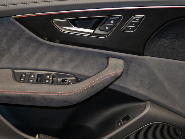 Audi RS Q8 Performance Quattro