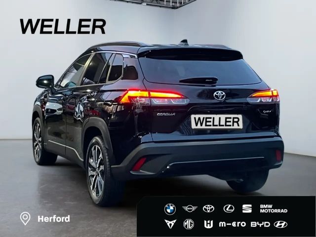 Toyota Corolla Cross Hybride Team D