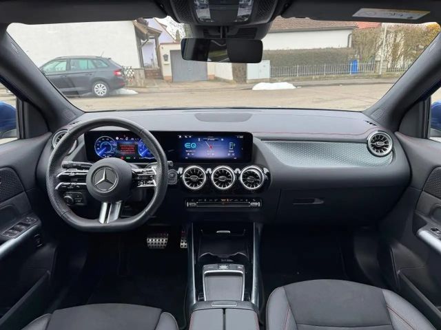 Mercedes-Benz EQA 300 4MATIC AMG Line