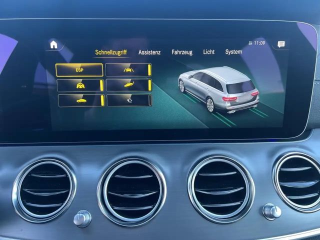 Mercedes-Benz E 220 AMG Line E 220 d Estate