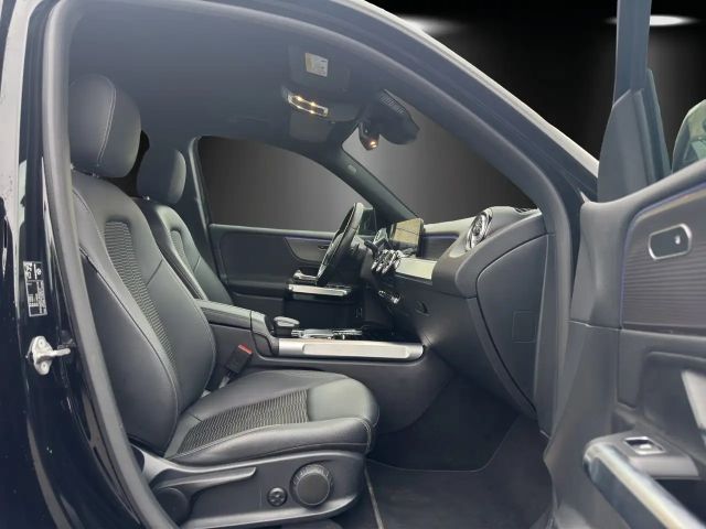 Mercedes-Benz EQB 300 4MATIC