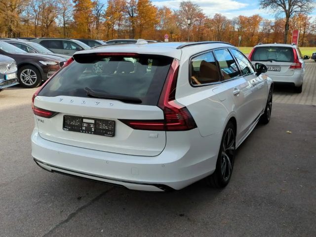 Volvo V90 AWD Dark Plus Recharge