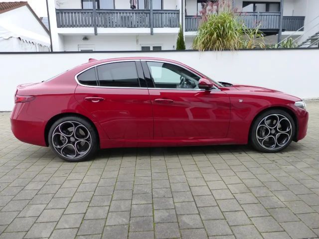 Alfa Romeo Giulia AT8 JTDm Lusso TI
