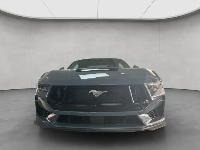 Ford Mustang Fastback GT 5.0 V8