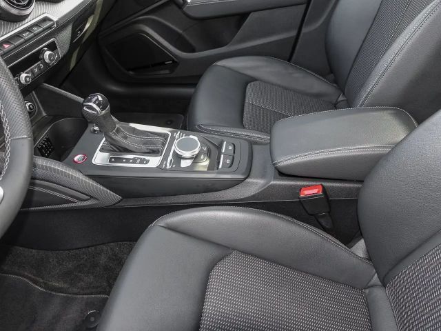 Audi SQ2 S-Tronic