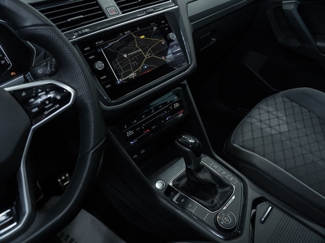 Volkswagen Tiguan 4Motion Business DSG R-Line