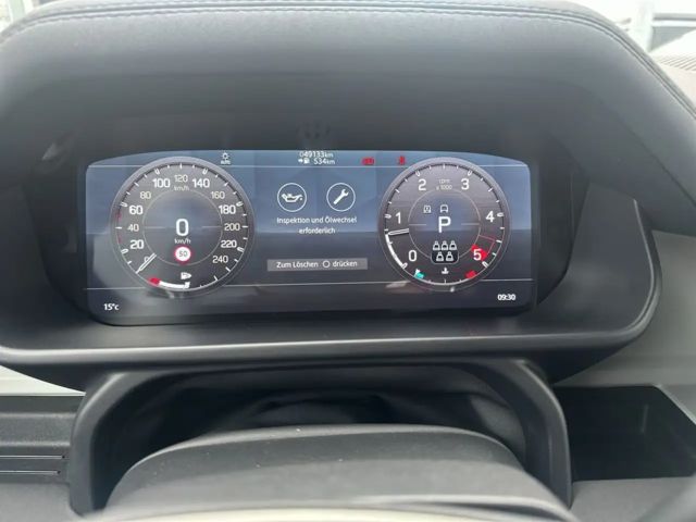 Land Rover Defender 110 D250 Dynamic SE