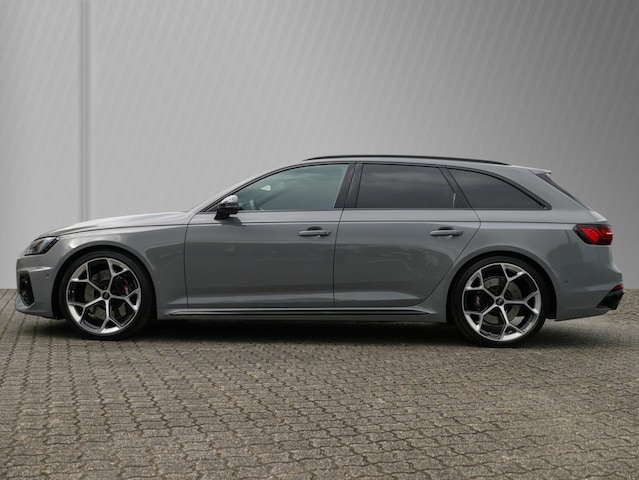 Audi RS4 Avant Quattro