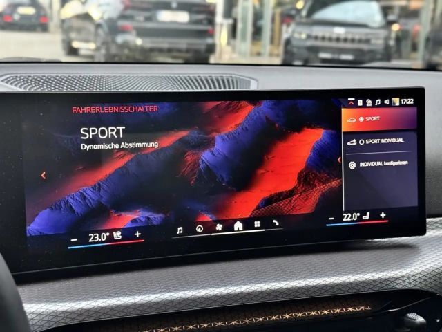 BMW 318 318i M-Sport Sedan