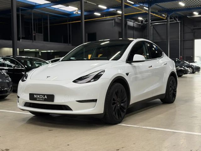 Tesla Model Y AWD Long Range