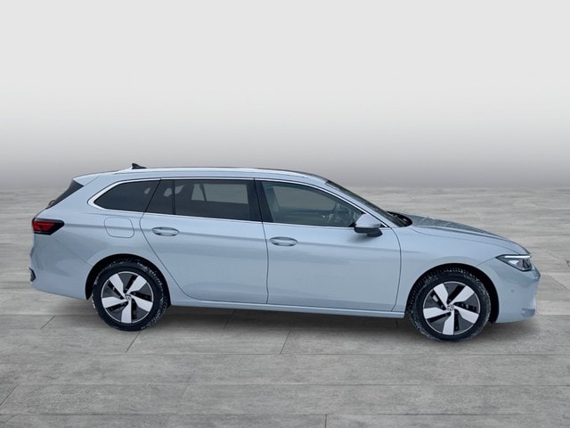 Volkswagen Passat 1.5 eTSI Business DSG Variant