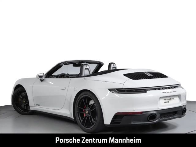 Porsche 992 Cabrio Carrera GTS