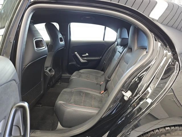 Mercedes-Benz A 200 AMG Line