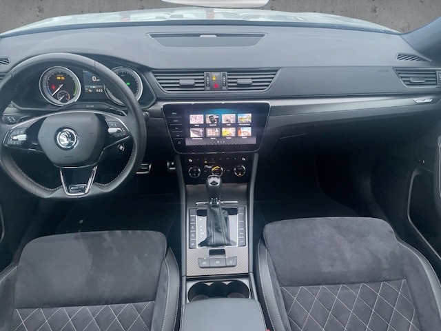 Skoda Superb Combi Sportline iV