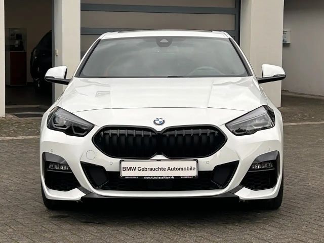 BMW 220 220d 220i M-Sport Sedan