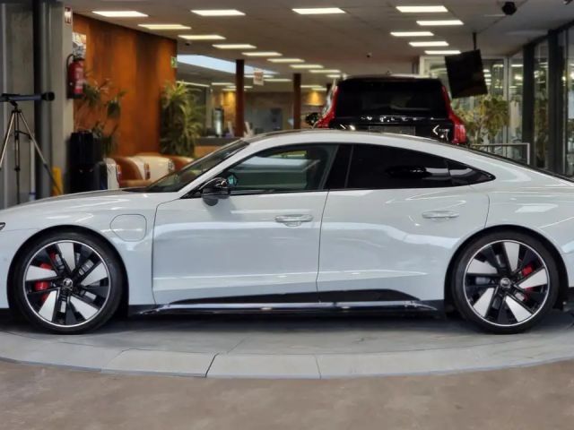 Audi e-tron GT e-tron GT Aut. *Glasdach*Virtual-Cockpit*Head-up*3