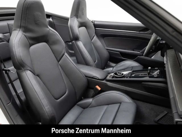 Porsche 992 4 Cabrio Carrera GTS