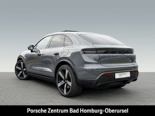 Porsche Macan 4