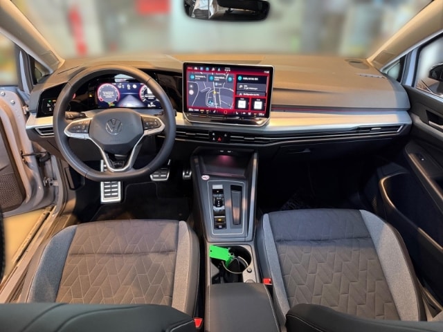 Volkswagen Golf 1.5 eTSI DSG Golf VIII