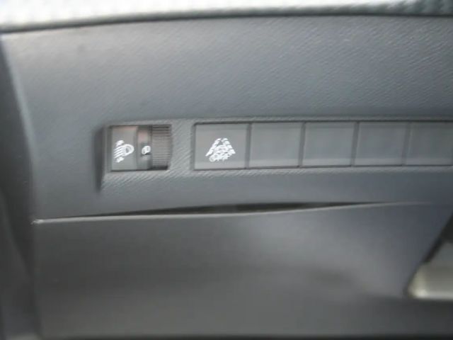 Peugeot E-208 Active Pack