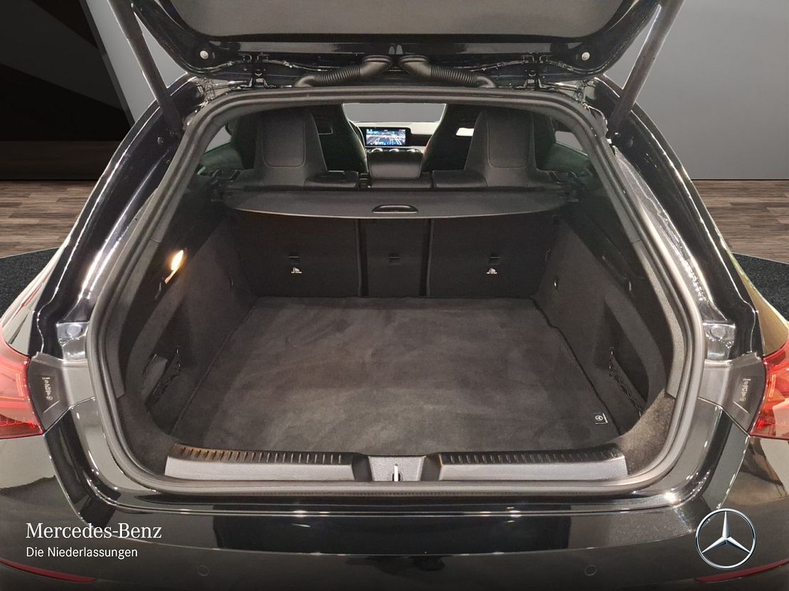 Mercedes-Benz CLA 200 AMG Line Shooting Brake