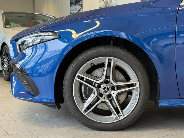 Mercedes-Benz A 250 A 250 e AMG Line