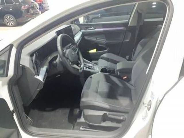 Volkswagen Golf 1.5 eTSI DSG Golf VIII Variant