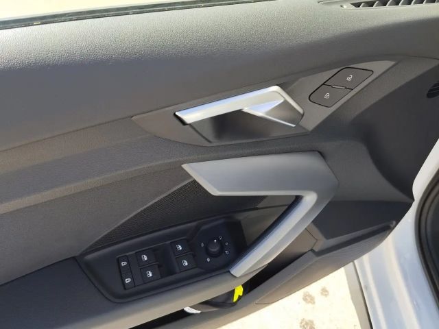 Audi A3 30 TFSI Sedan