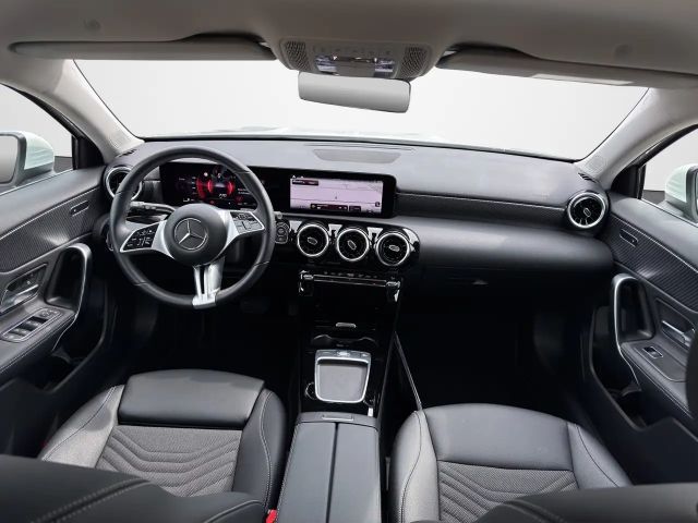 Mercedes-Benz A 220 4MATIC Progressive