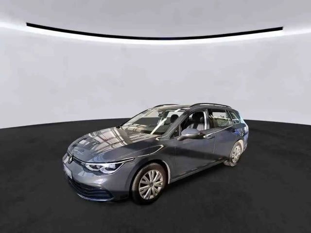 Volkswagen Golf 1.5 eTSI DSG Life Variant