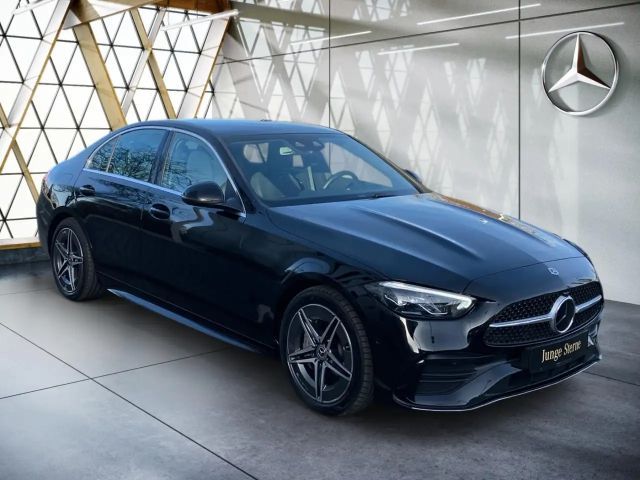 Mercedes-Benz C 220 AMG Line C 220 d Sedan