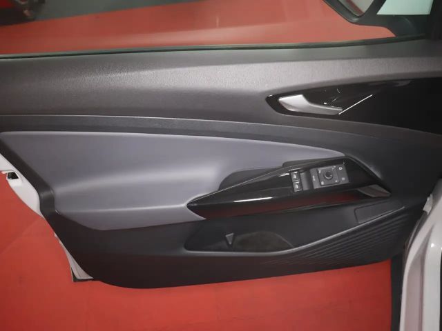 Volkswagen ID.5 150 kW 77 KWh Pro