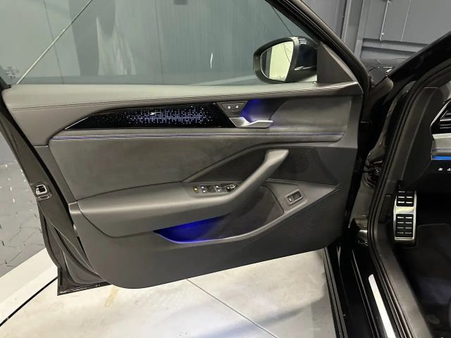 Volkswagen Passat 4Motion R-Line Variant