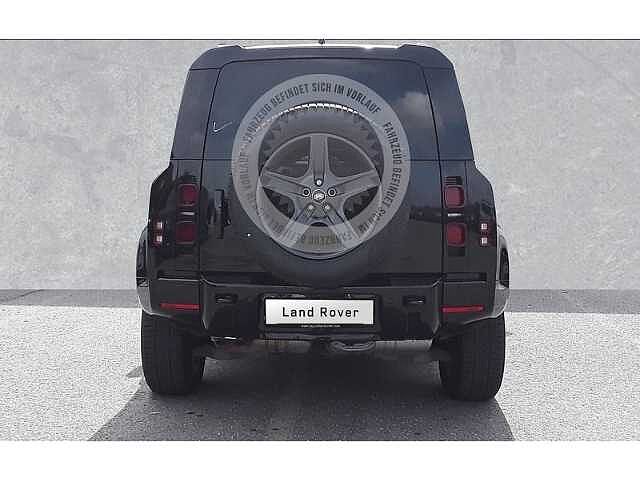 Land Rover Defender 110 Dynamic SE