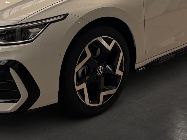 Volkswagen Golf 1.5 TSI R-Line Variant