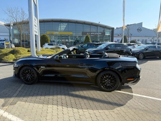 Ford Mustang Convertible GT 5.0 V8