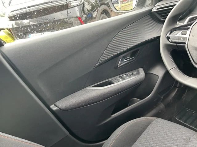 Peugeot 208 Hybrid Style