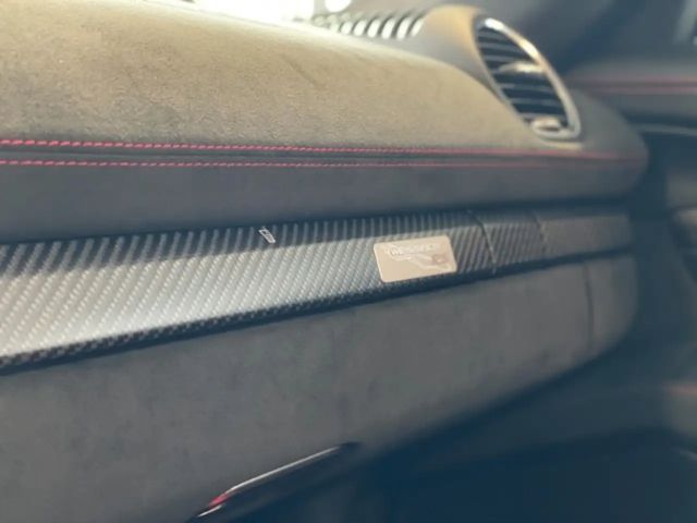 Porsche Cayman 718 RS