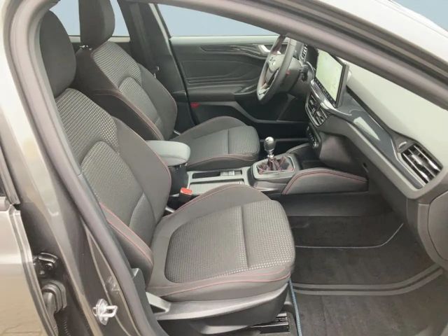 Ford Focus EcoBoost ST Line Wagon