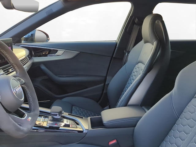 Audi RS4 Avant Quattro