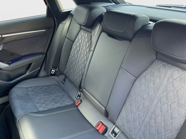 Audi A3 35 TFSI Business S-Line Sedan