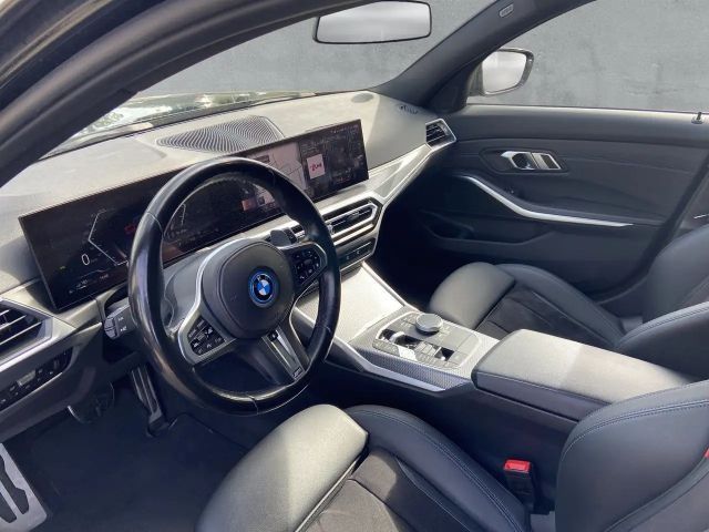 BMW 330 330e M-Sport