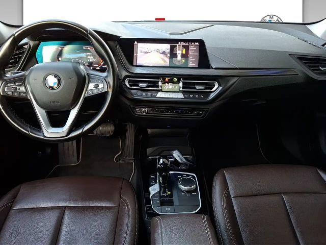 BMW 118 118d Luxury Line Sedan