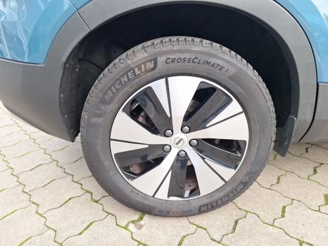 Volvo XC40 Core Recharge