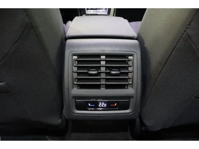 Volkswagen Golf 1.5 TSI Golf VIII Style