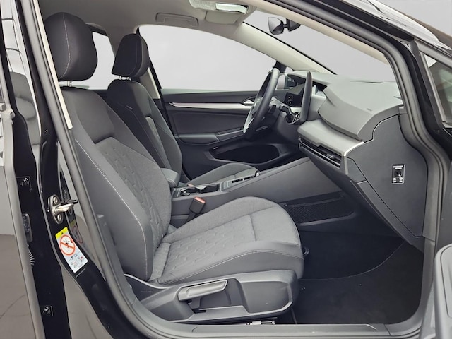 Volkswagen Golf 1.5 eTSI Life Variant