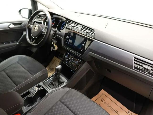 Volkswagen Touran DSG