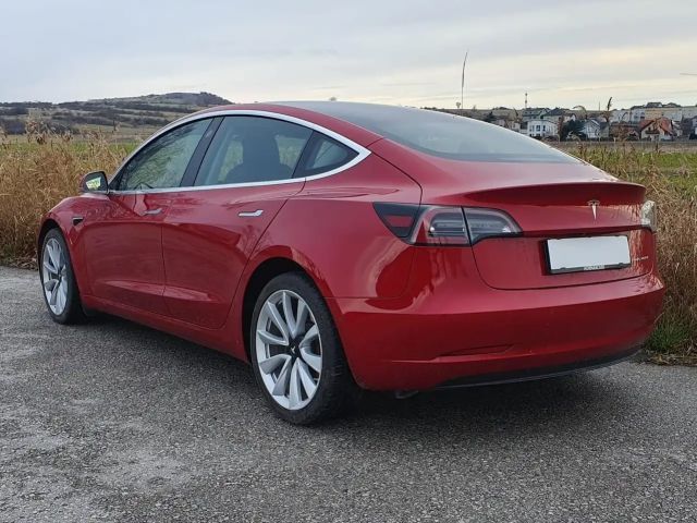 Tesla Model 3 AWD Long Range