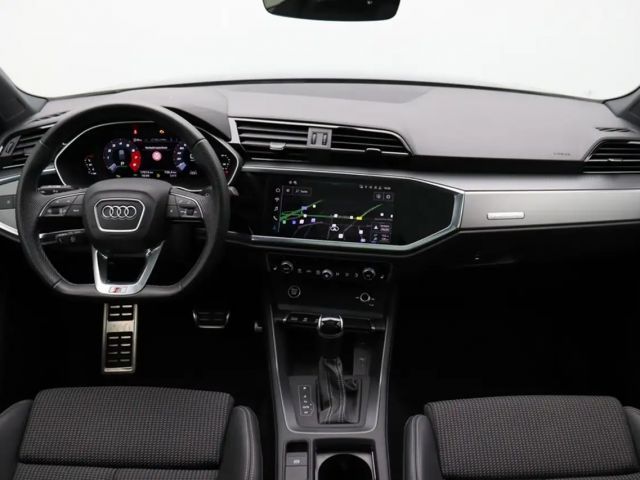 Audi Q3 40 TFSI Quattro S-Line