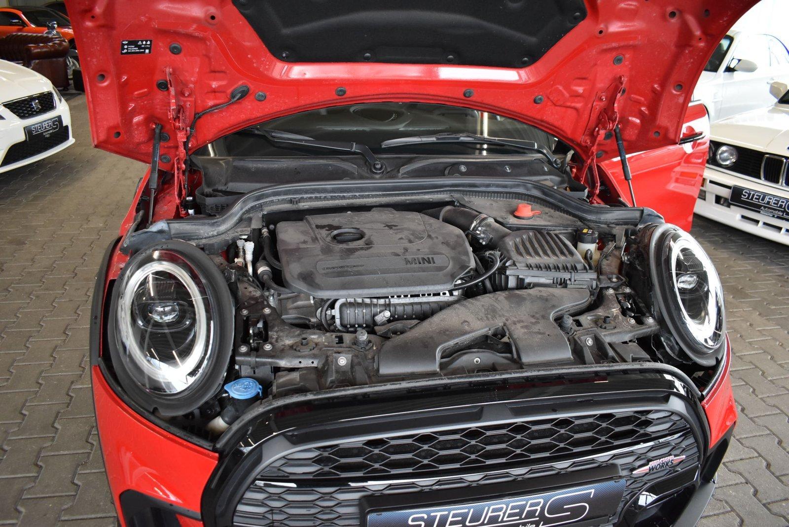 MINI Cooper John Cooper Works